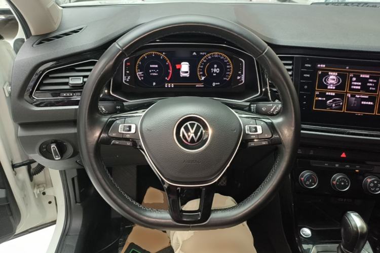 Used Volkswagen T-ROC 2021 280TSI DSG Two-Wheel Drive Comfort Connect Edition Steering Wheel