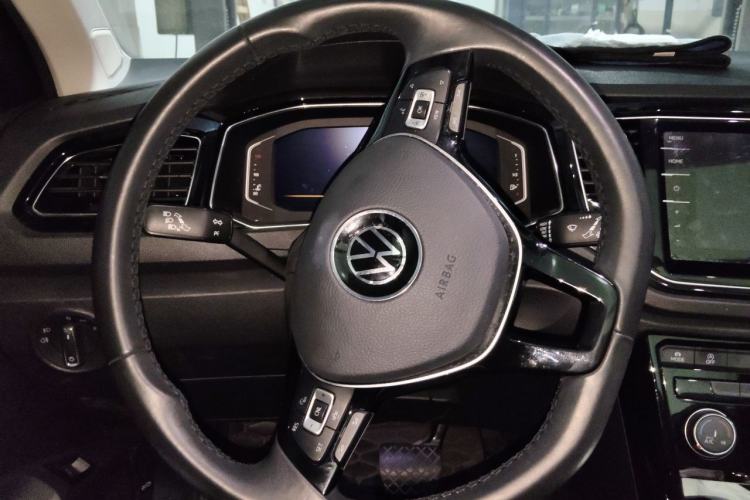 Used Volkswagen T-ROC 2021 280TSI DSG Two-Wheel Drive Comfort Connect Edition Steering Wheel