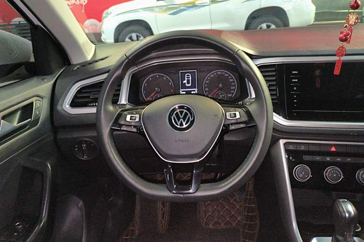 Used Volkswagen T-ROC 2021 280TSI DSG Two-Wheel Drive Elite Connect Edition Steering Wheel