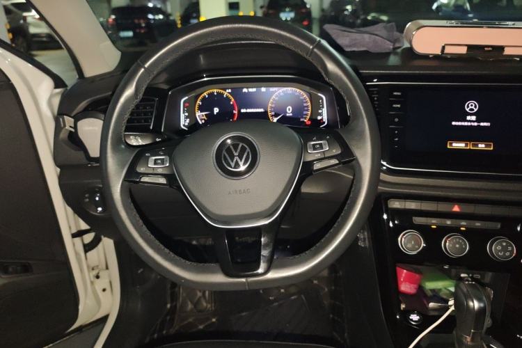 Used Volkswagen T-ROC 2021 280TSI DSG Two-Wheel Drive Comfort Connect Edition Steering Wheel
