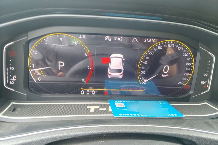 Used Volkswagen T-ROC 2021 280TSI DSG Two-Wheel Drive Comfort Connect 30th Anniversary Edition Steering Wheel