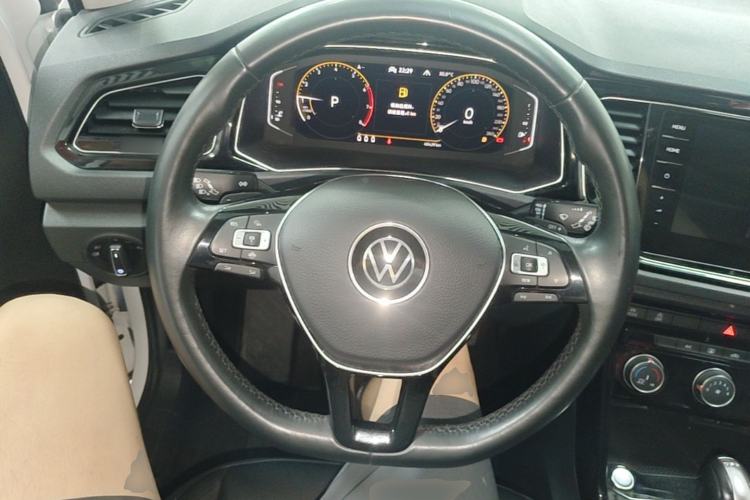 Used Volkswagen T-ROC 2021 280TSI DSG Two-Wheel Drive Comfort Connect Edition Steering Wheel