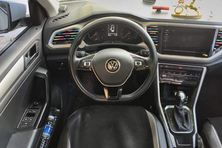 Used Volkswagen T-ROC 2021 280TSI DSG Two-Wheel Drive Elite Connect Edition Steering Wheel