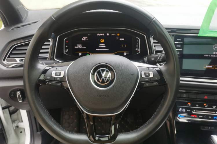 Used Volkswagen T-ROC 2021 Revised Version 280TSI DSG All-Wheel Drive Luxury Connected Edition Steering Wheel