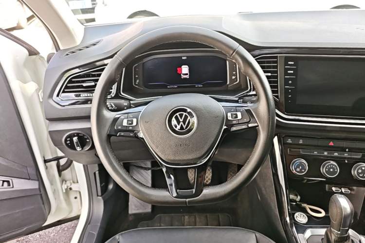 Used Volkswagen T-ROC 2021 280TSI DSG Two-Wheel Drive Comfort Connect Edition Steering Wheel