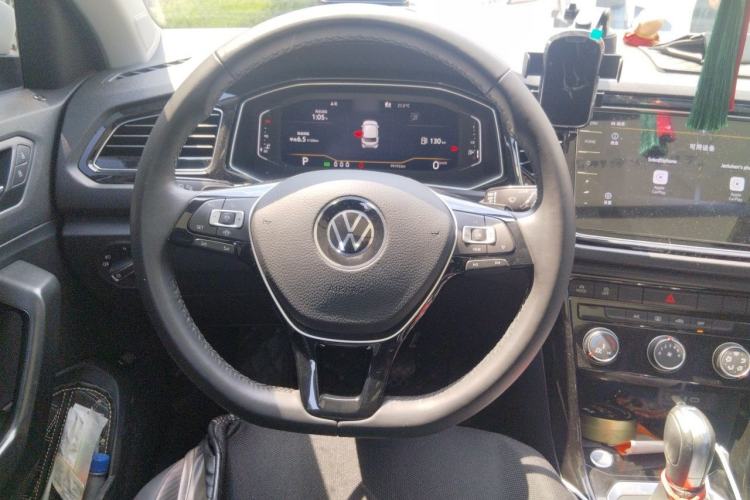 Used Volkswagen T-ROC 2021 280TSI DSG Two-Wheel Drive Comfort Connect Edition Steering Wheel