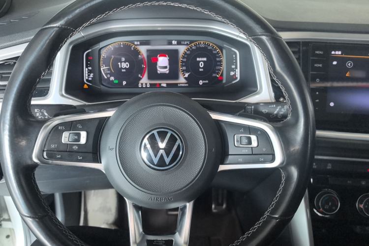 Used Volkswagen T-ROC 2021 280TSI DSG Two-Wheel Drive R-Line Pro Connected Version Steering Wheel