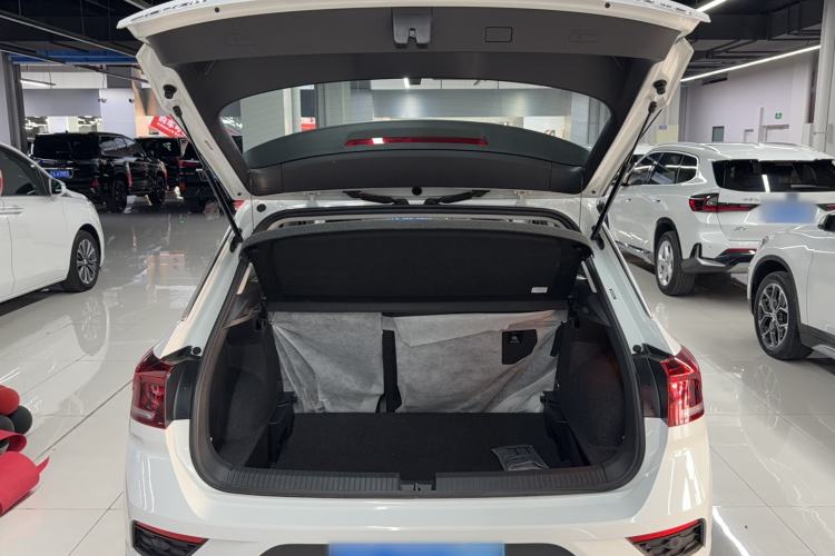 Used Volkswagen T-ROC 2021 Revised Version 280TSI DSG Two-Wheel Drive Elite Connect Edition Trunk