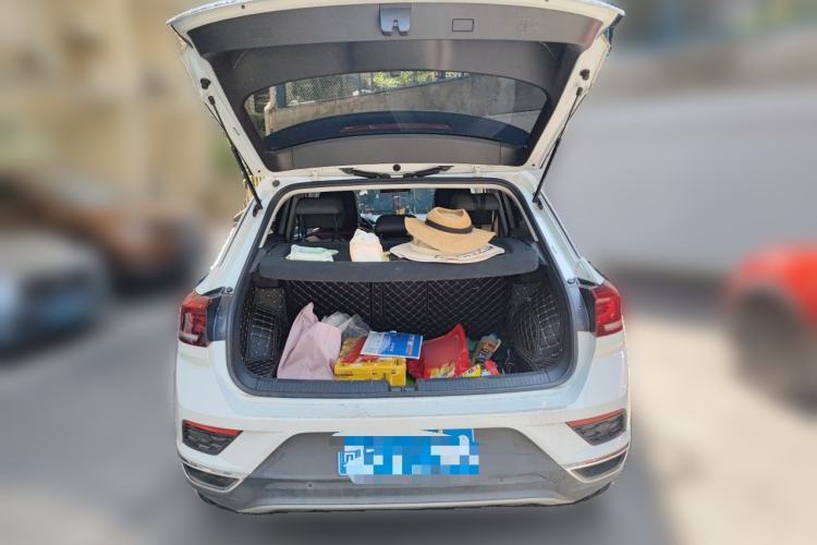 Used Volkswagen T-ROC 2021 280TSI DSG Two-Wheel Drive Elite Connect Edition Trunk