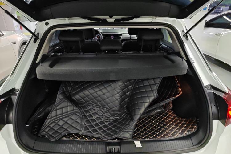 Used Volkswagen T-ROC 2021 Revised Version 280TSI DSG Two-Wheel Drive Elite Connect Edition Trunk
