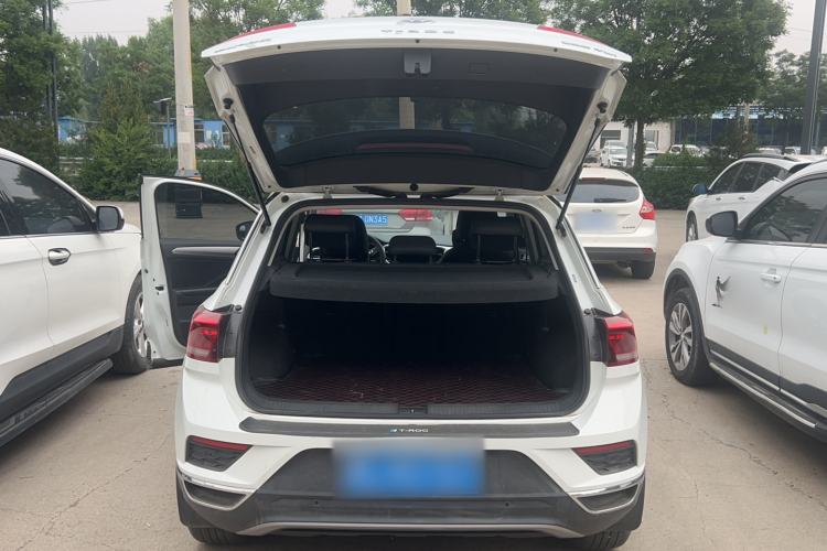 Used Volkswagen T-ROC 2021 280TSI DSG Two-Wheel Drive Elite Connect Edition Trunk