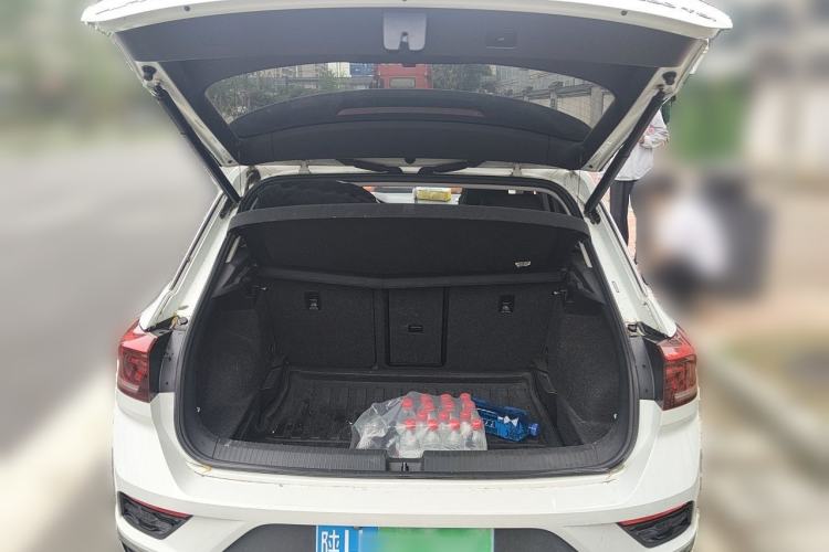 Used Volkswagen T-ROC 2021 280TSI DSG Two-Wheel Drive Comfort Connect 30th Anniversary Edition Trunk