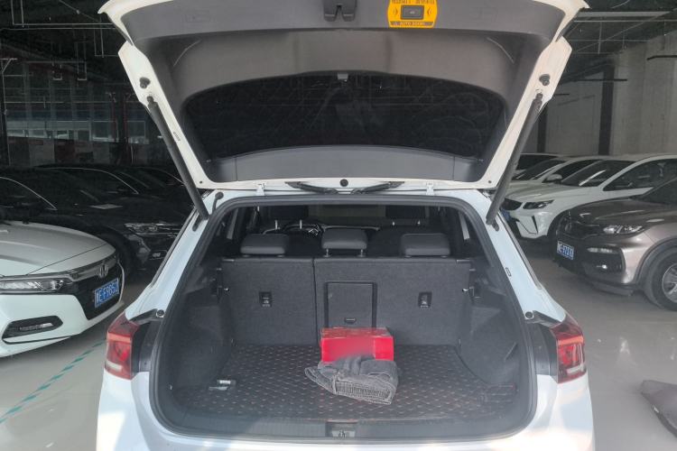 Used Volkswagen T-ROC 2021 280TSI DSG Two-Wheel Drive R-Line Pro Connected Version Trunk