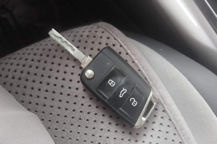 Used Volkswagen T-ROC 2021 280TSI DSG Two-Wheel Drive Elite Connect Edition Vehicle Key