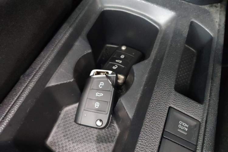 Used Volkswagen T-ROC 2021 Revised Version 280TSI DSG Two-Wheel Drive Comfort & Smart Connectivity Edition Vehicle Key