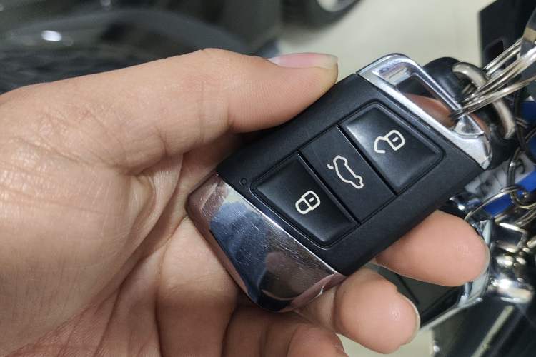 Used Volkswagen T-ROC 2021 280TSI DSG Two-Wheel Drive Comfort Connect Edition Vehicle Key