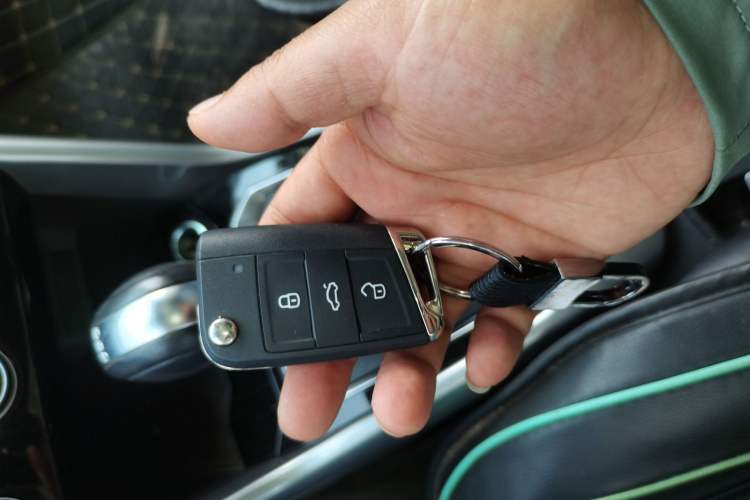 Used Volkswagen T-ROC 2021 Revised Version 280TSI DSG Two-Wheel Drive Elite Connect Edition Vehicle Key