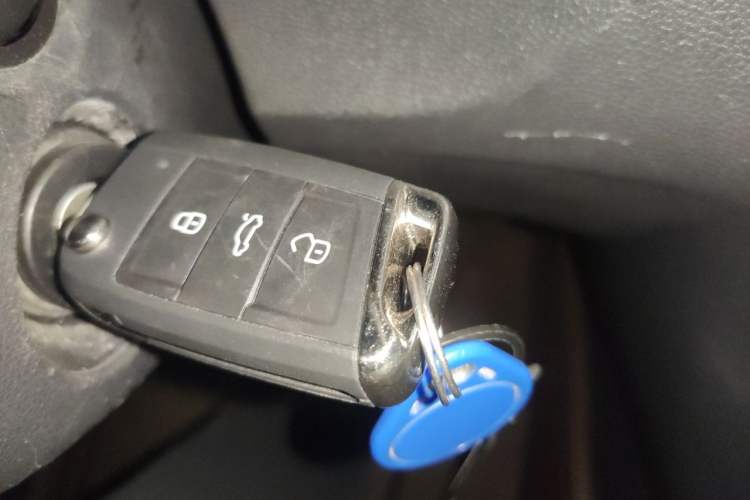 Used Volkswagen T-ROC 2021 280TSI DSG Two-Wheel Drive Elite Connect Edition Vehicle Key