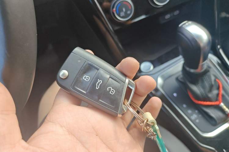 Used Volkswagen T-ROC 2021 280TSI DSG Two-Wheel Drive Comfort Connect Edition Vehicle Key