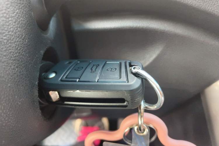 Used Volkswagen T-ROC 2021 280TSI DSG Two-Wheel Drive Elite Connect Edition Vehicle Key