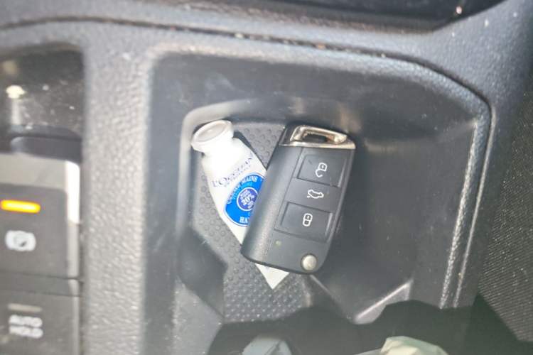 Used Volkswagen T-ROC 2021 280TSI DSG Two-Wheel Drive Comfort Connect Edition Vehicle Key
