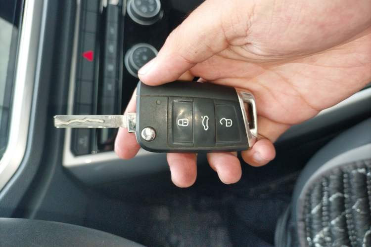 Used Volkswagen T-ROC 2021 280TSI DSG Two-Wheel Drive Elite Connect Edition Vehicle Key