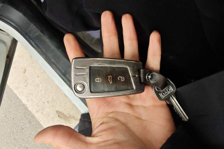 Used Volkswagen T-ROC 2021 280TSI DSG Two-Wheel Drive Comfort Connect Edition Vehicle Key