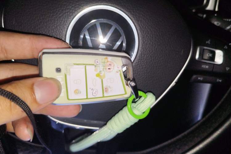 Used Volkswagen T-ROC 2021 280TSI DSG Two-Wheel Drive Elite Connect Edition Vehicle Key