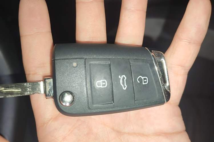Used Volkswagen T-ROC 2021 280TSI DSG Two-Wheel Drive Elite Connect Edition Vehicle Key