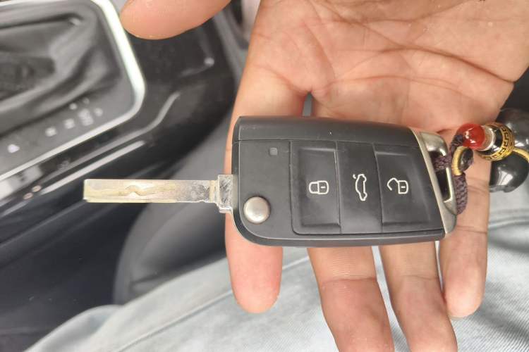 Used Volkswagen T-ROC 2021 280TSI DSG Two-Wheel Drive Comfort Connect Edition Vehicle Key