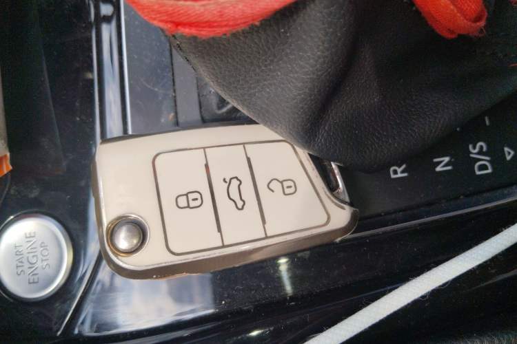 Used Volkswagen T-ROC 2021 280TSI DSG Two-Wheel Drive Comfort Connect Edition Vehicle Key