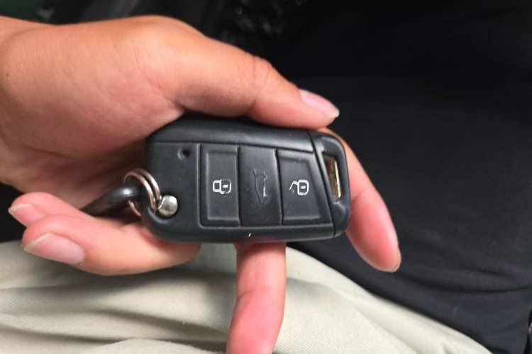 Used Volkswagen T-ROC 2021 280TSI DSG Two-Wheel Drive Comfort Connect Edition Vehicle Key