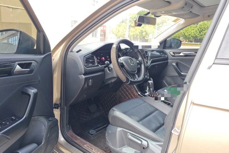 Used Volkswagen T-ROC 2021 280TSI DSG Two-Wheel Drive Comfort Connect Edition Driver Seat