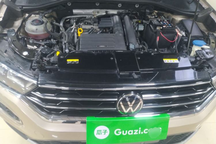 Used Volkswagen T-ROC 2021 280TSI DSG Two-Wheel Drive Comfort Connect Edition Engine Bay
