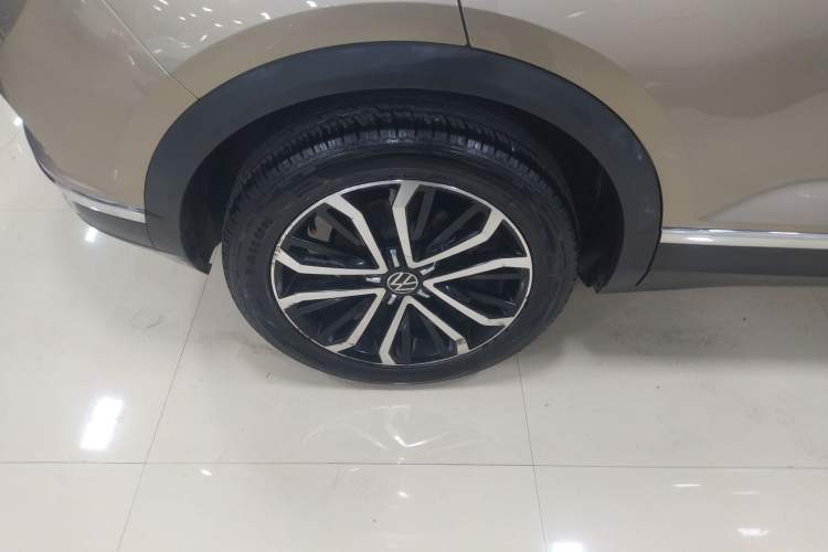 Used Volkswagen T-ROC 2021 280TSI DSG Two-Wheel Drive Comfort Connect Edition Exterior 4