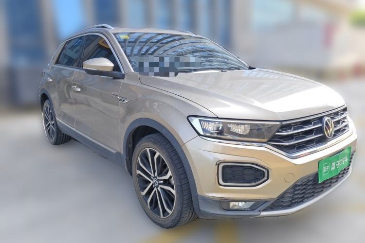 Used Volkswagen T-ROC 2021 280TSI DSG Two-Wheel Drive Comfort Connect Edition Front Right 45 Deg