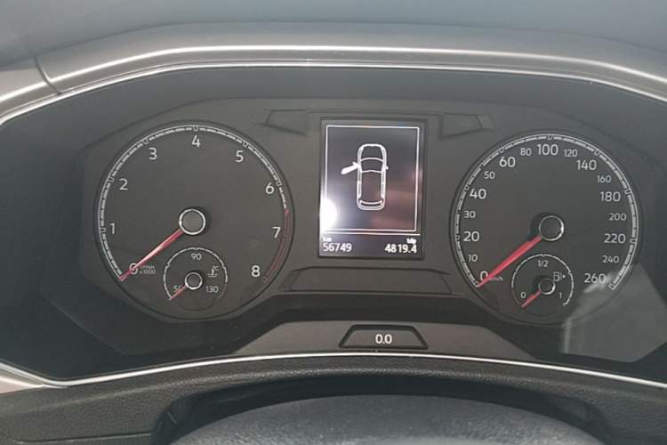 Used Volkswagen T-ROC 2021 280TSI DSG Two-Wheel Drive Elite Connect Edition Instrument Cluster