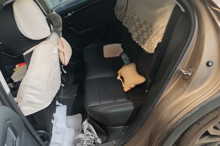 Used Volkswagen T-ROC 2021 280TSI DSG Two-Wheel Drive Comfort Connect 30th Anniversary Edition Left Rear Seat
