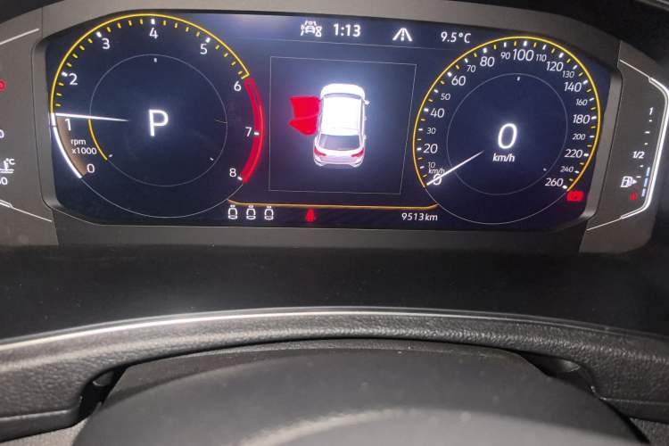Used Volkswagen T-ROC 2021 280TSI DSG Two-Wheel Drive Comfort Connect Edition Odometer Close Up