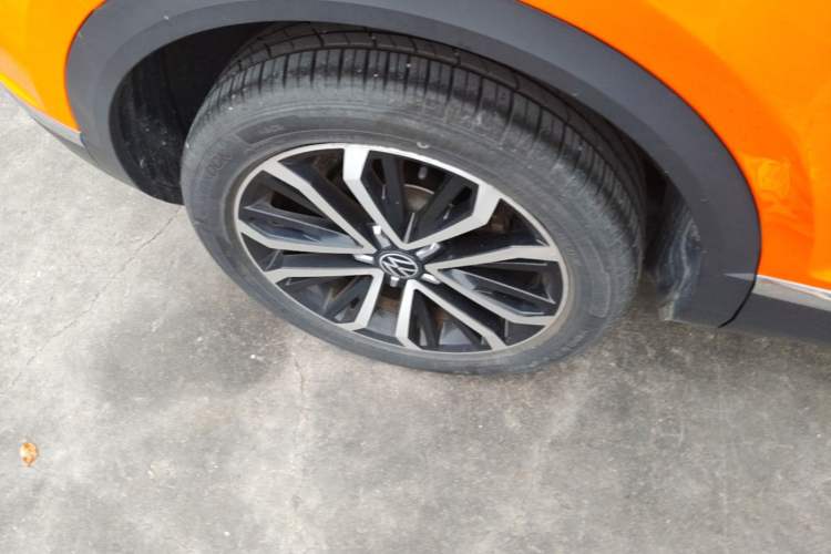 Used Volkswagen T-ROC 2021 Revised Version 280TSI DSG Two-Wheel Drive Comfort & Smart Connectivity Edition Right Rear Wheel Hub