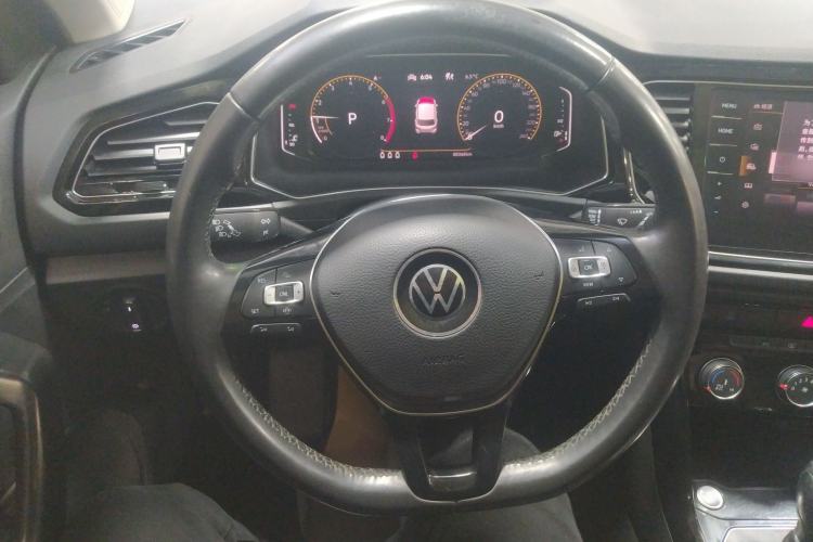 Used Volkswagen T-ROC 2021 280TSI DSG Two-Wheel Drive Comfort Connect Edition Steering Wheel