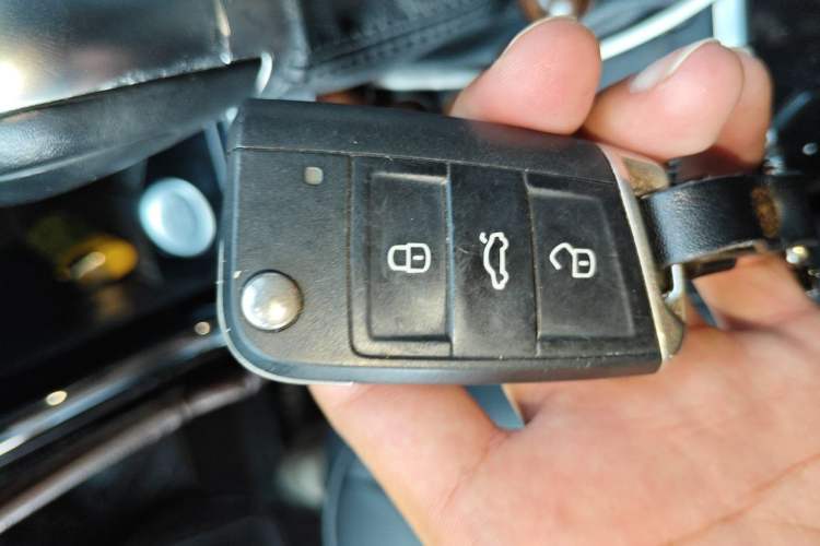Used Volkswagen T-ROC 2021 280TSI DSG Two-Wheel Drive Comfort Connect Edition Vehicle Key