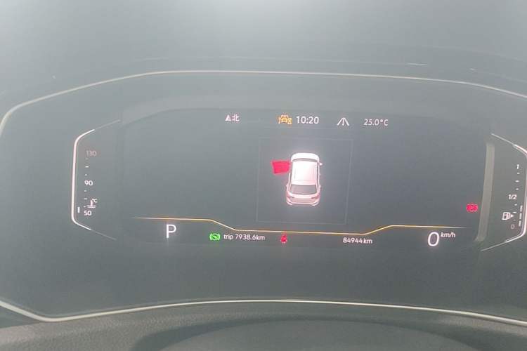 Used Volkswagen T-ROC 2022 280TSI DSG Two-Wheel Drive Comfort PLUS Instrument Cluster