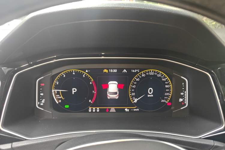 Used Volkswagen T-ROC 2022 280TSI DSG Two-Wheel Drive Comfort PLUS Instrument Cluster