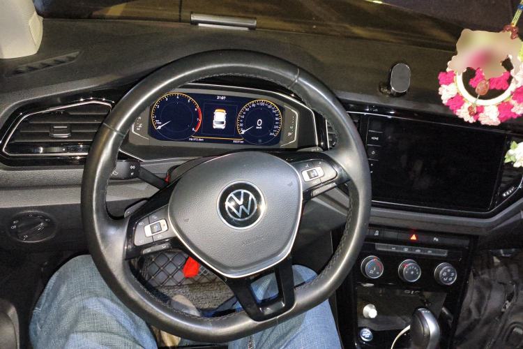 Used Volkswagen T-ROC 2022 280TSI DSG Two-Wheel Drive Comfort PLUS Steering Wheel