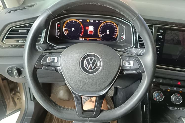 Used Volkswagen T-ROC 2022 280TSI DSG Two-Wheel Drive Elite PLUS Steering Wheel