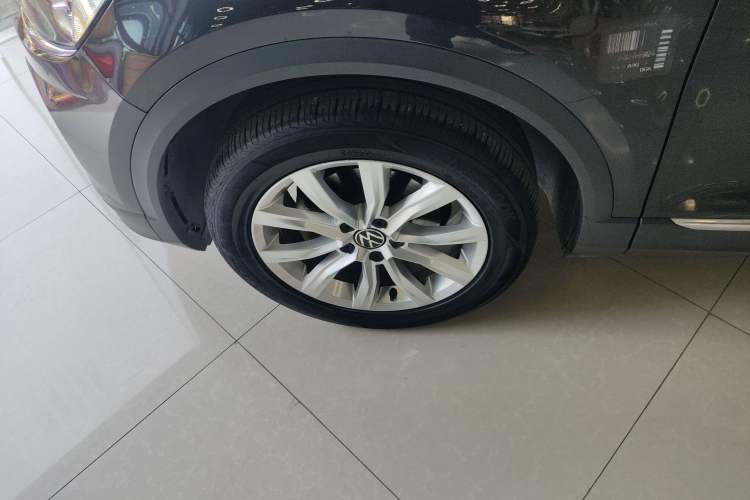 Used Volkswagen T-ROC 2022 280TSI DSG Two-Wheel Drive Elite PLUS Exterior 7