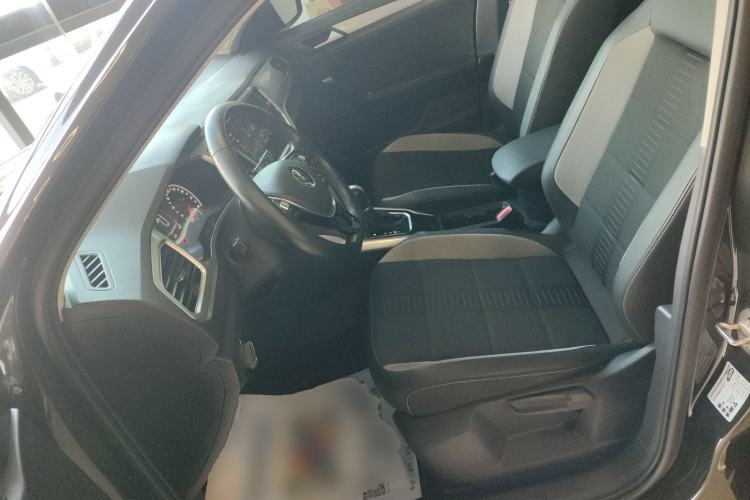 Used Volkswagen T-ROC 2022 280TSI DSG Two-Wheel Drive Elite PLUS Left Front Seat