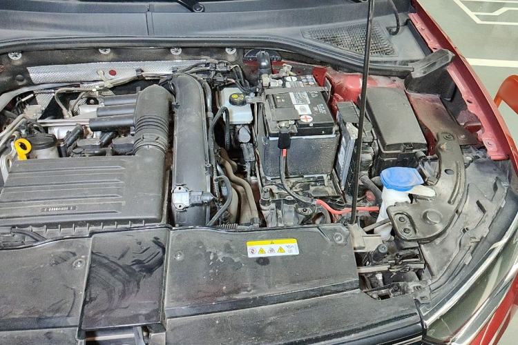 Used Volkswagen T-ROC  Engine Bay Left