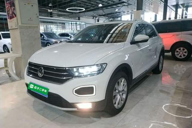 Volkswagen T-ROC 2022 280TSI DSG Two-Wheel Drive Elite PLUS с пробегом